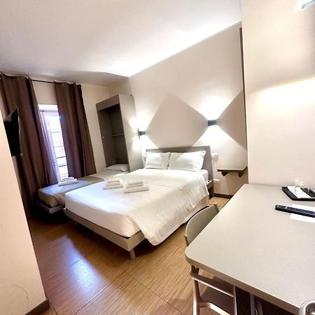 Colosseum Resort โรม ภายนอก รูปภาพ